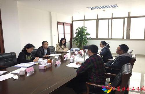 005FieYNly4fn29xtxffyj30nm0fa75s