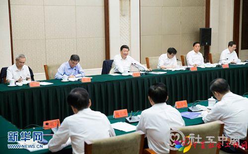 2015年6月18日，中共中央总书记、国家主席、中央军委主席习近平在贵州召开部分省区市党委主要负责同志座谈会，听取对“十三五”时期扶贫开发工作和经济社会发展的意见和建议。