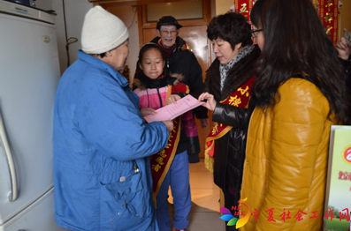 为老人详细讲解社区和事务所的帮助热线 为老人详细讲解社区和事务所的帮助热线