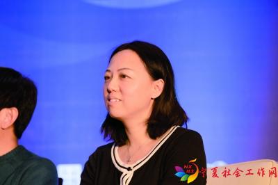 《财经》杂志执行主编靳丽萍