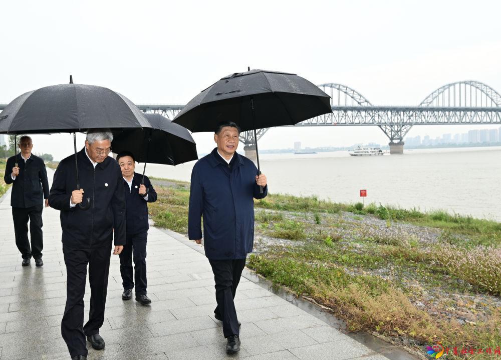 镜观&middot;领航｜总书记的8次座谈和8次调研