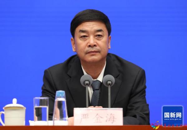 西藏自治区党委副书记、自治区主席严金海.jpg